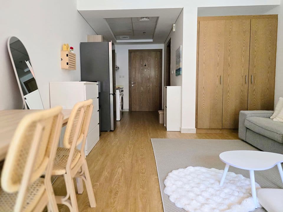 Photograph 2 of 10 of an apartment in Dubai Silicon Oasis.