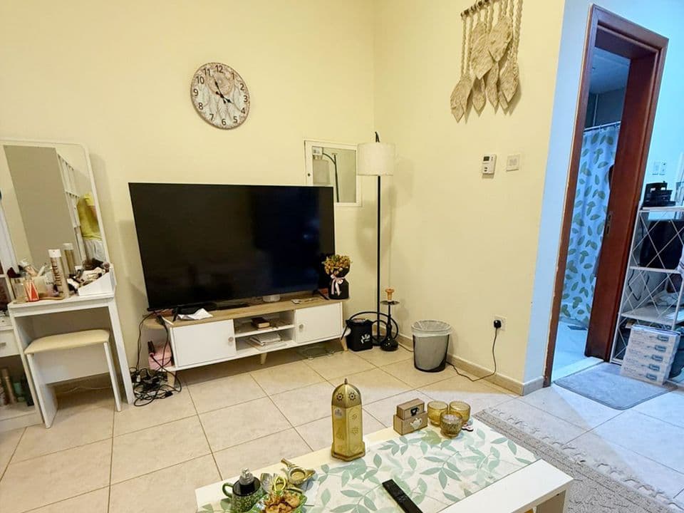 Photograph 2 of 10 of an apartment in Dubai Silicon Oasis.