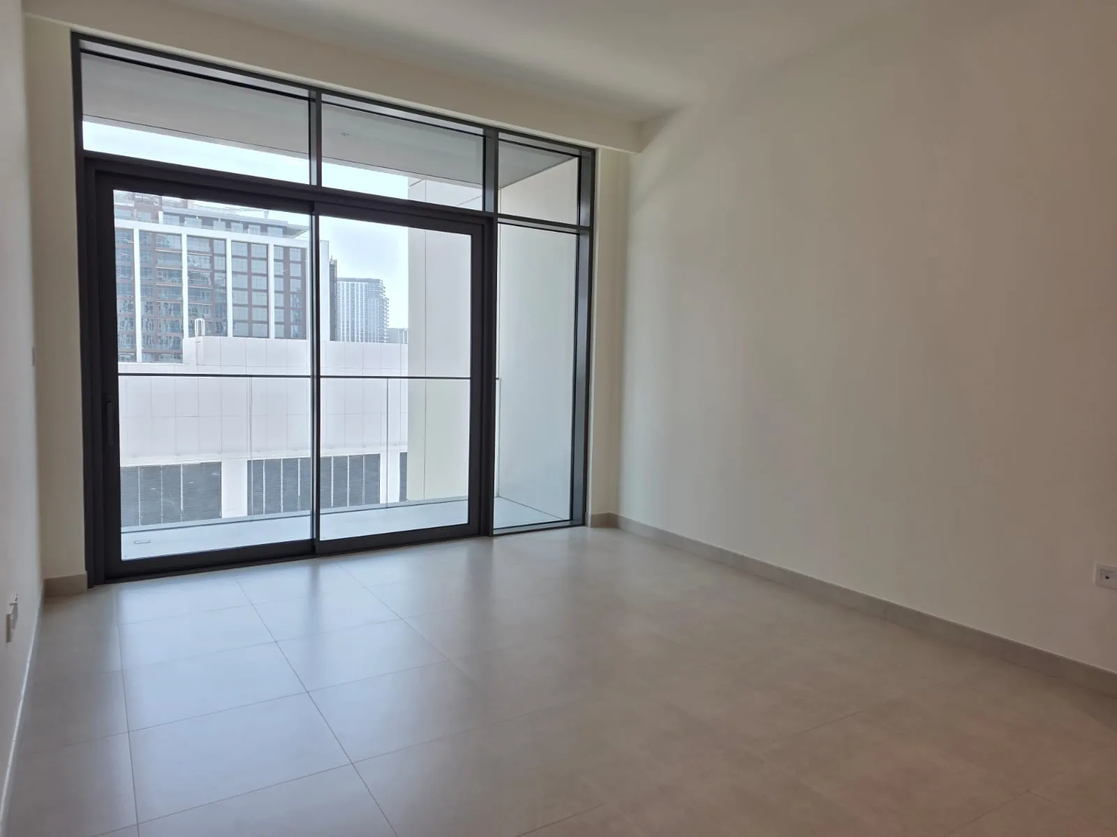 Photograph 3 of 8 of an apartment in Dubai Hills Estate.