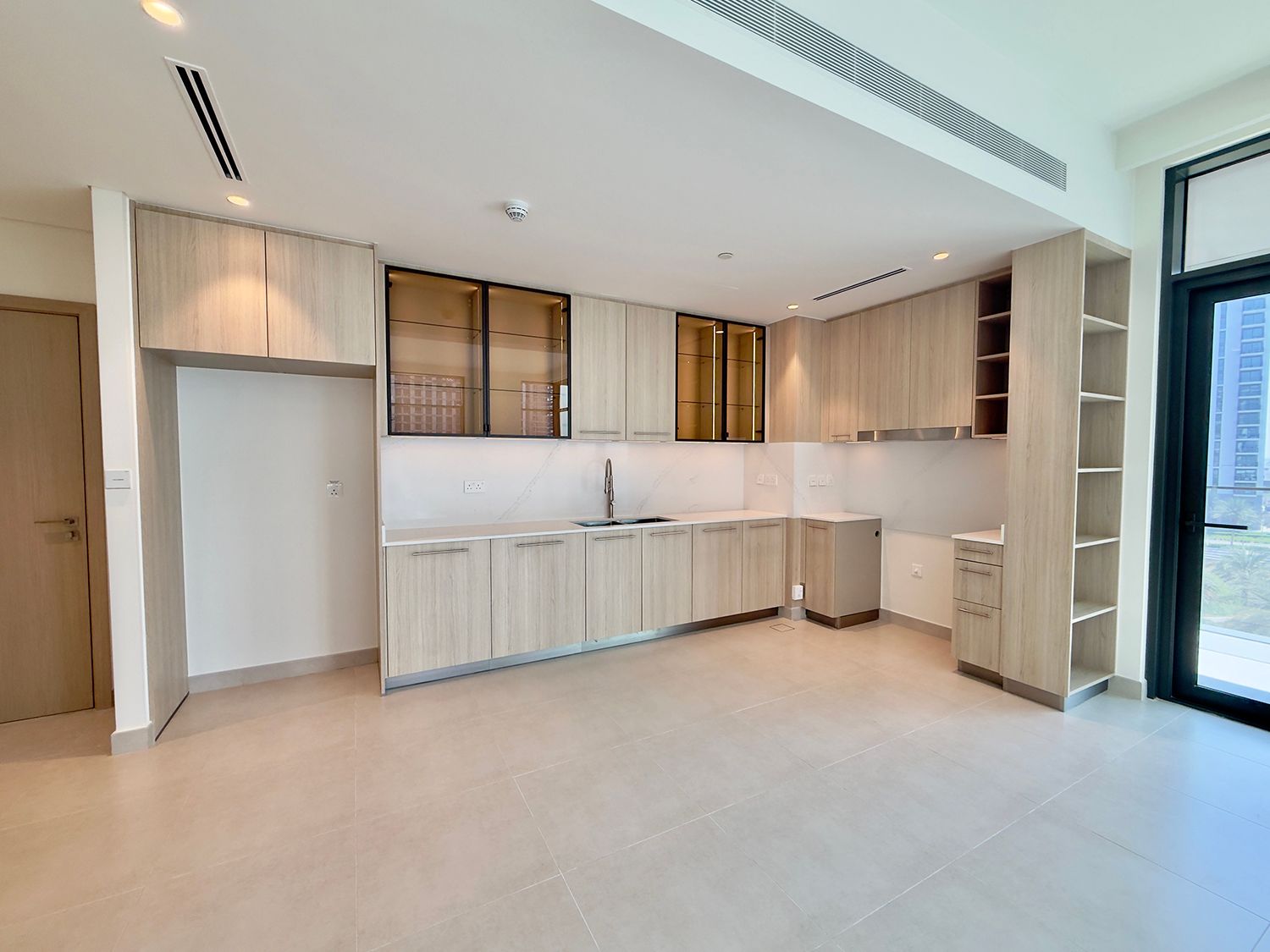 Photograph 4 of 10 of an apartment in Dubai Hills Estate.