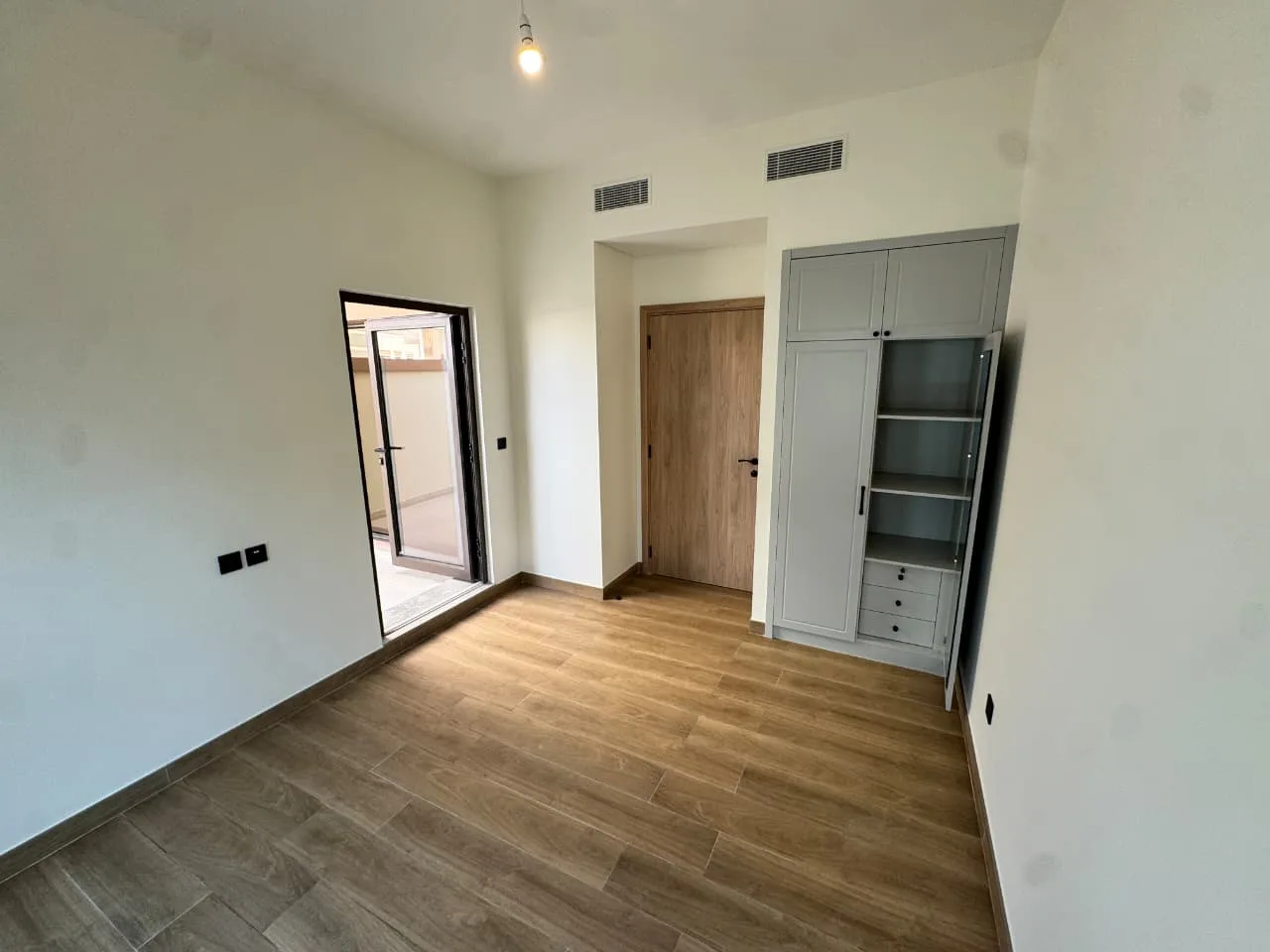 Photograph 10 of 10 of a townhouse in DAMAC Lagoons.