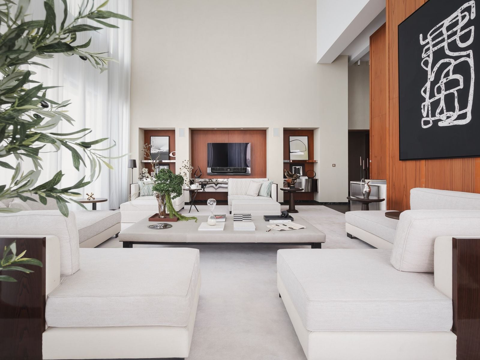 Photograph 3 of 10 of a penthouse in Dubai.